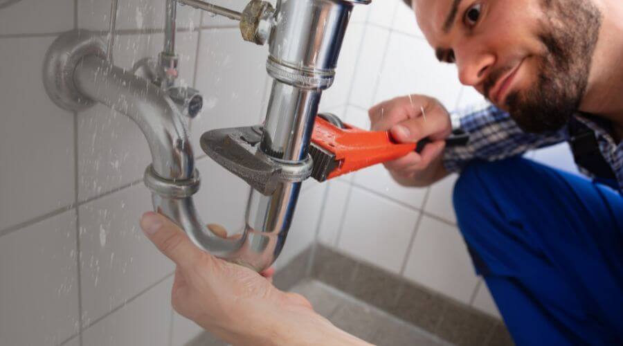 Professional same day plumber services in Streeter, ND